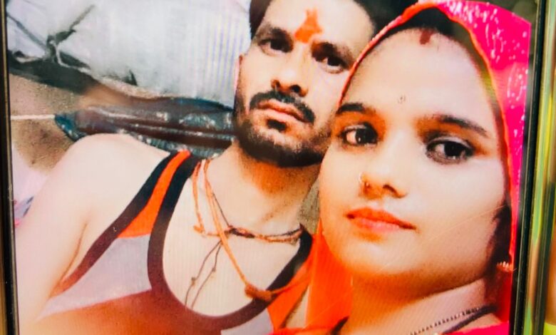 सुनील रजत और रानू का फाइल फोटो